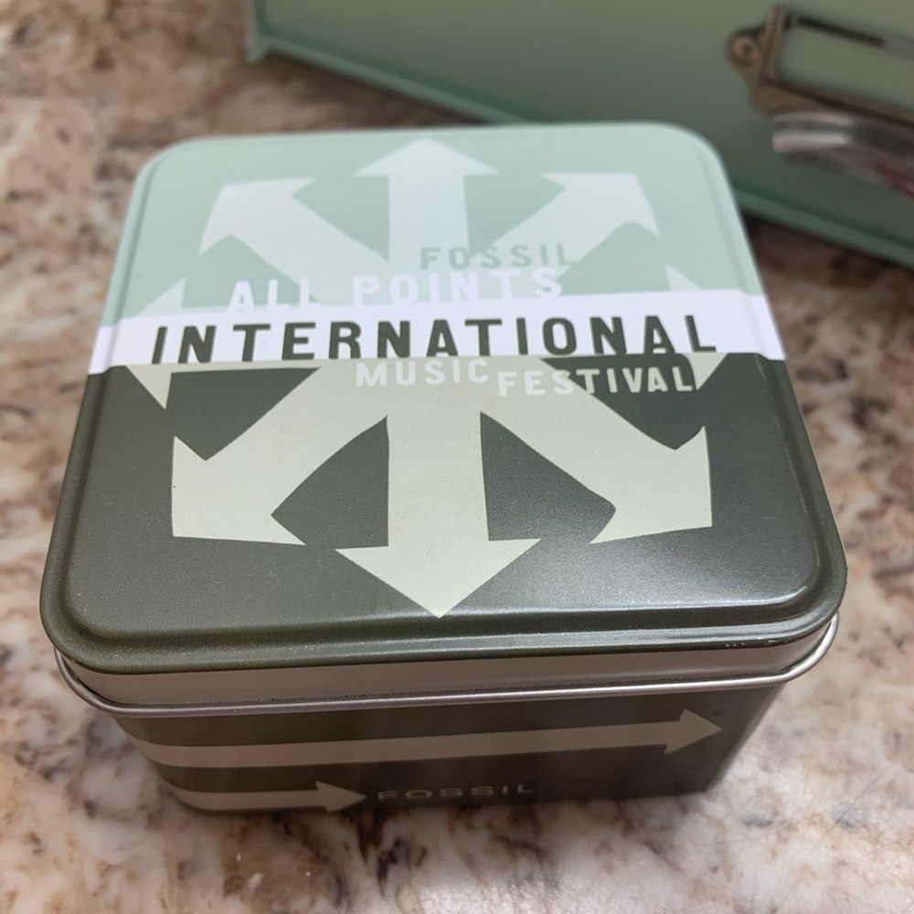 Fossil vintage metal storage watch boxes - Picture 4 of 16